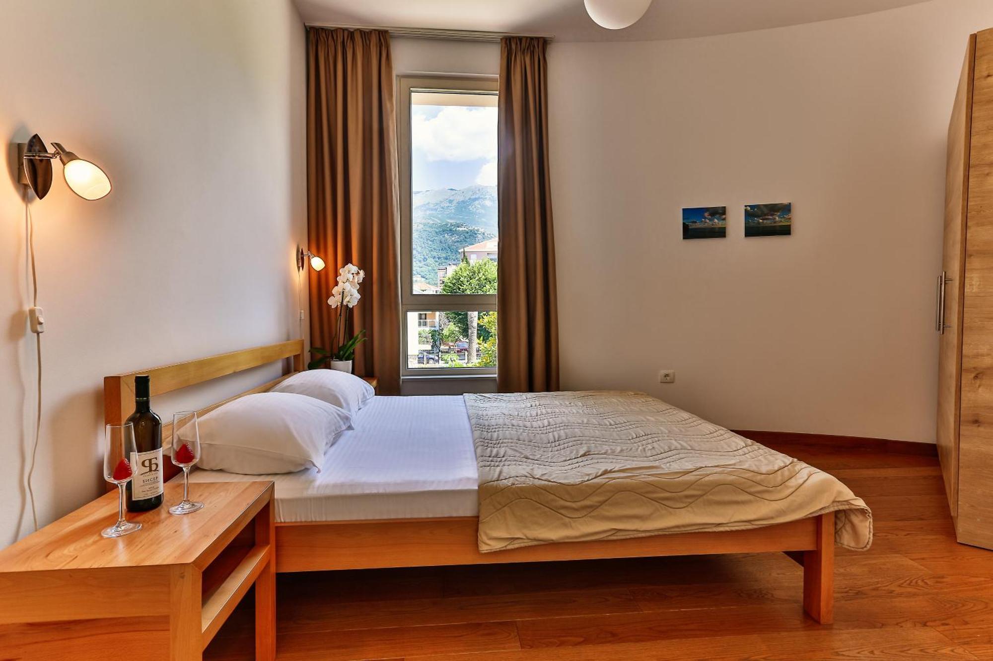 Montesun Apartments Budva Room photo